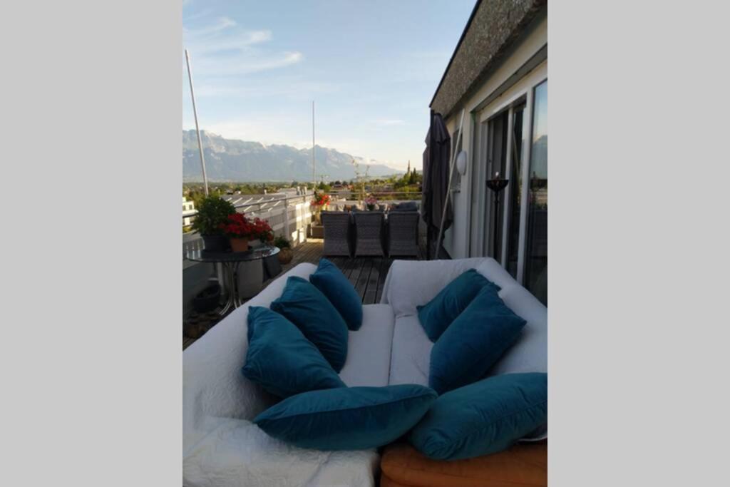 Penthouse In Schaan Apartment Екстериор снимка